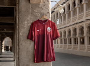 maglia_nazionale_del_Qatar_2020-2021_2